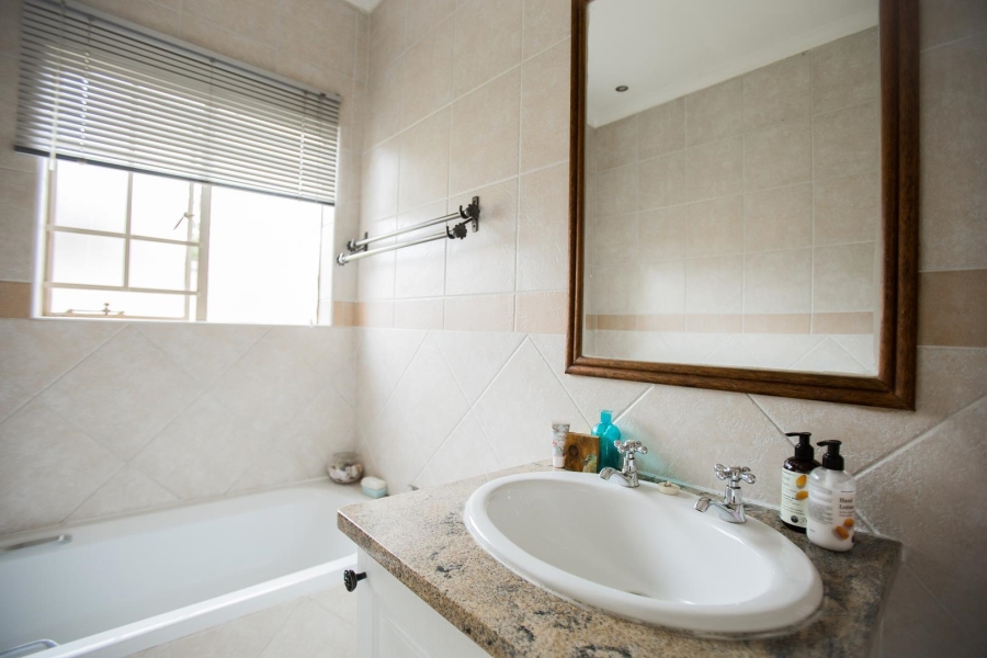 To Let 2 Bedroom Property for Rent in Equestria Gauteng