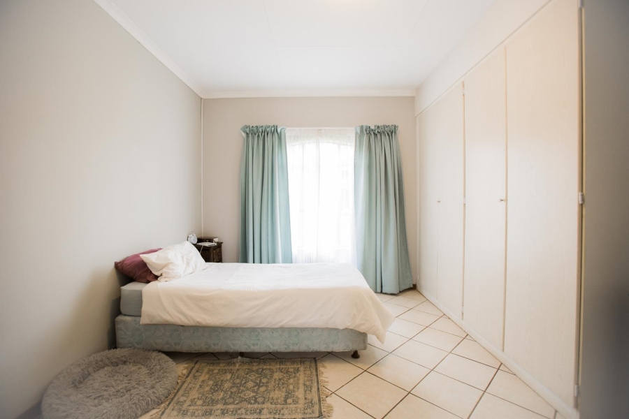 To Let 2 Bedroom Property for Rent in Equestria Gauteng