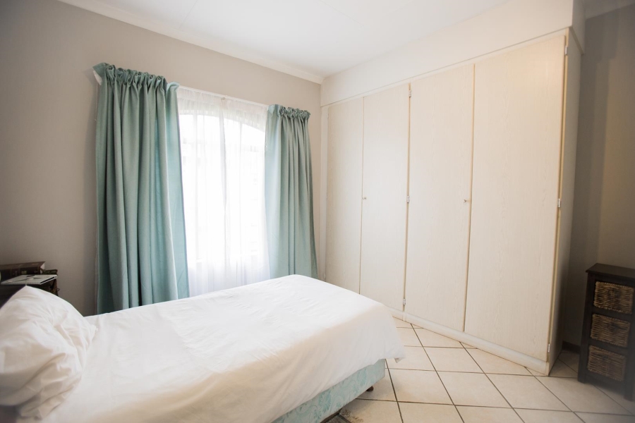 To Let 2 Bedroom Property for Rent in Equestria Gauteng