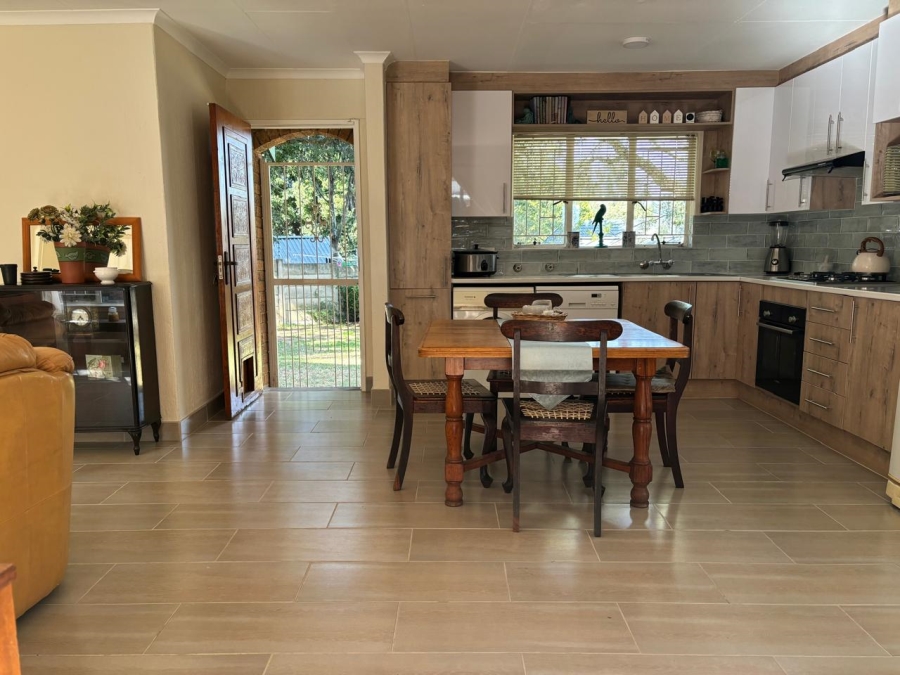 3 Bedroom Property for Sale in Wilgeheuwel Gauteng