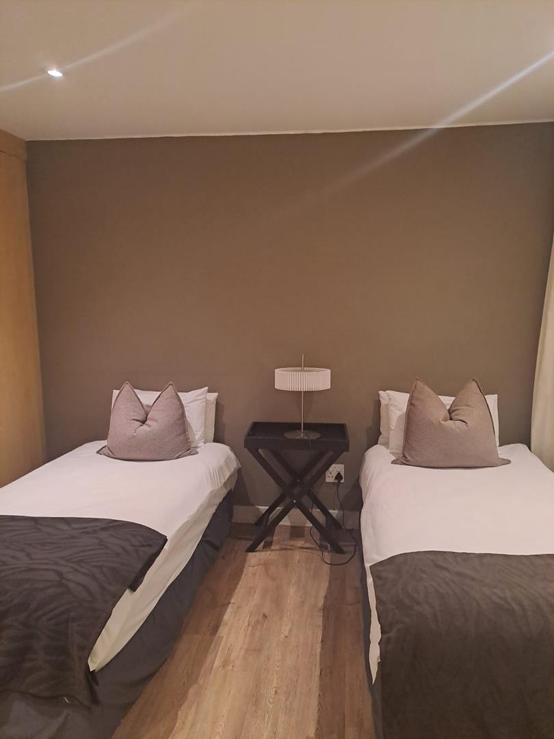 To Let 2 Bedroom Property for Rent in Benmore Gardens Gauteng