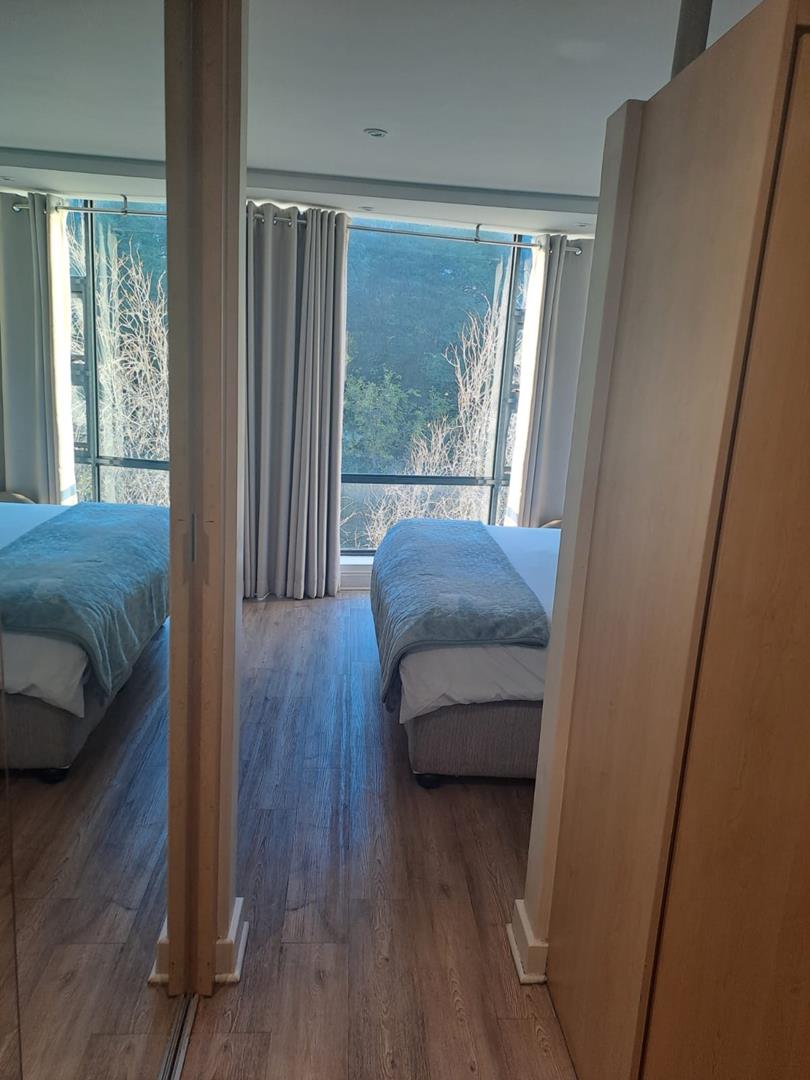 To Let 2 Bedroom Property for Rent in Benmore Gardens Gauteng