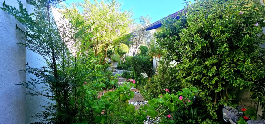 To Let 3 Bedroom Property for Rent in Strathavon Gauteng