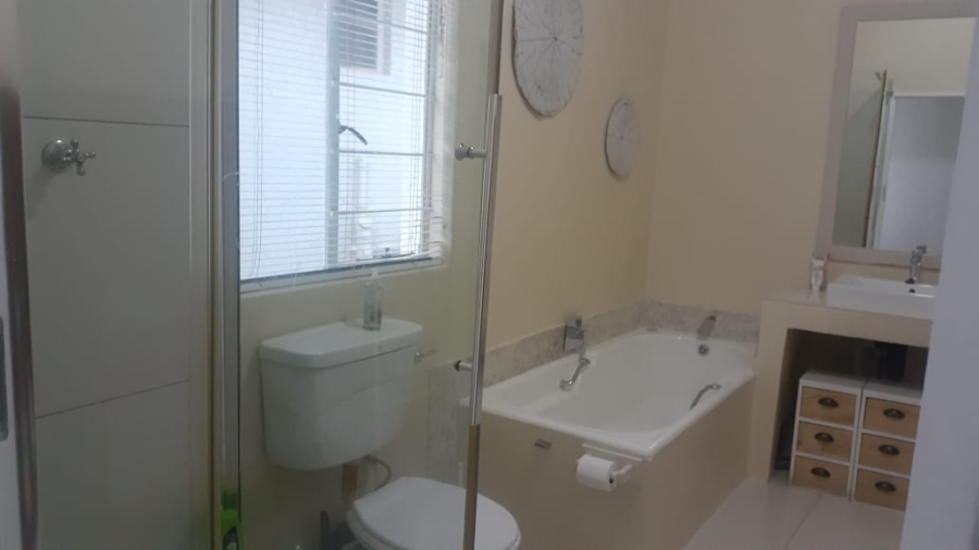 To Let 3 Bedroom Property for Rent in Sandringham Gauteng