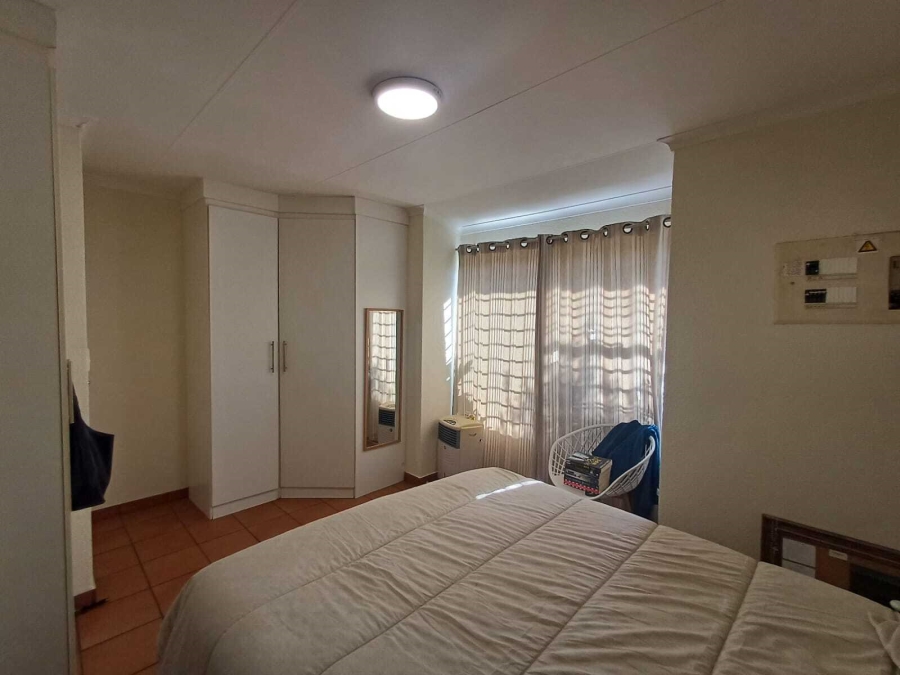 To Let 2 Bedroom Property for Rent in Weltevreden A H Gauteng