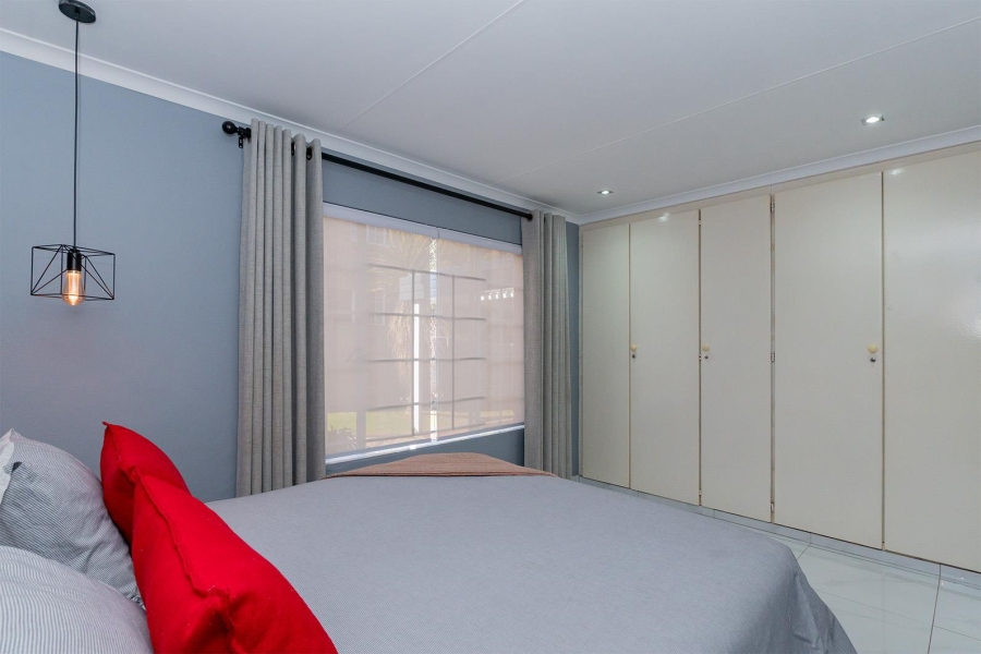 3 Bedroom Property for Sale in Van Riebeeck Park Gauteng