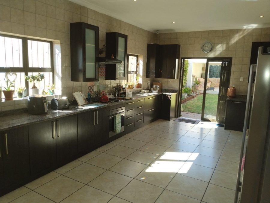 4 Bedroom Property for Sale in Kensington Gauteng