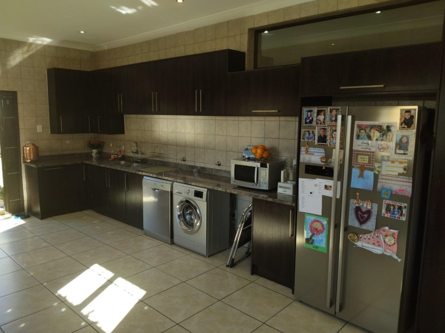 4 Bedroom Property for Sale in Kensington Gauteng