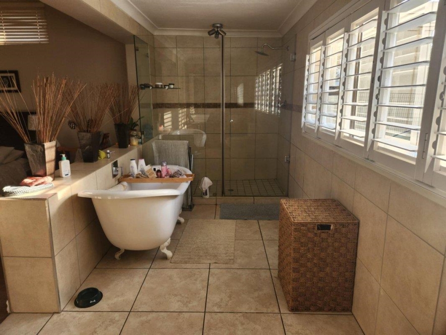 4 Bedroom Property for Sale in Kensington Gauteng