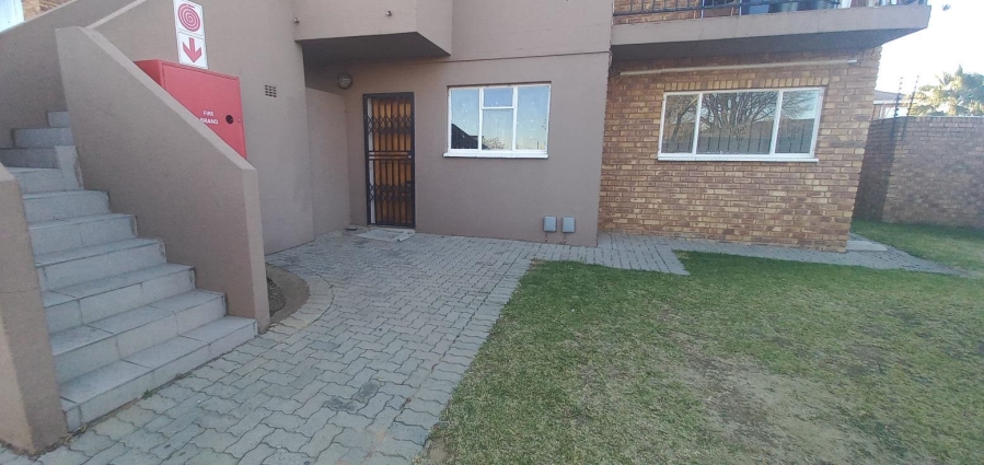 To Let 2 Bedroom Property for Rent in Dalpark Gauteng