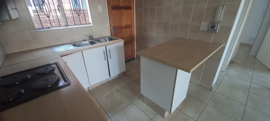 To Let 2 Bedroom Property for Rent in Dalpark Gauteng