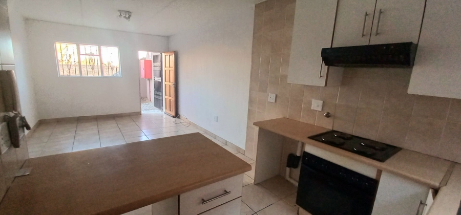 To Let 2 Bedroom Property for Rent in Dalpark Gauteng