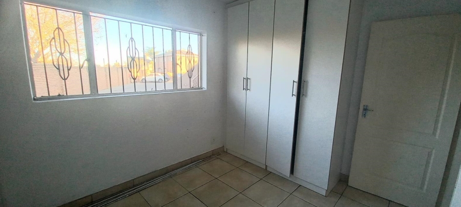 To Let 2 Bedroom Property for Rent in Dalpark Gauteng
