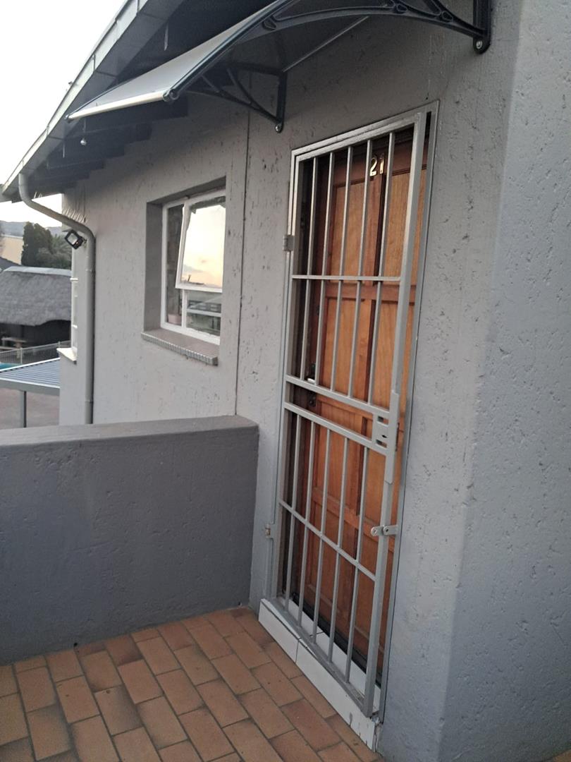 To Let 2 Bedroom Property for Rent in Raceview Gauteng