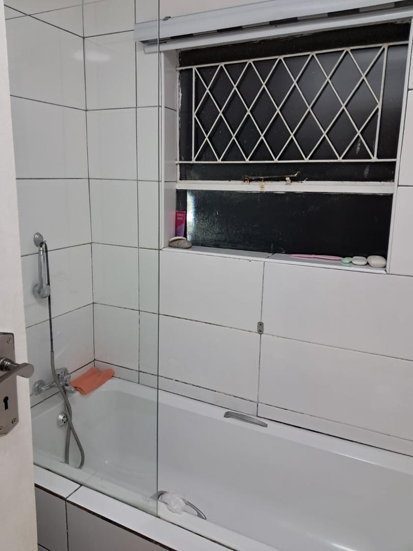 To Let 2 Bedroom Property for Rent in Raceview Gauteng