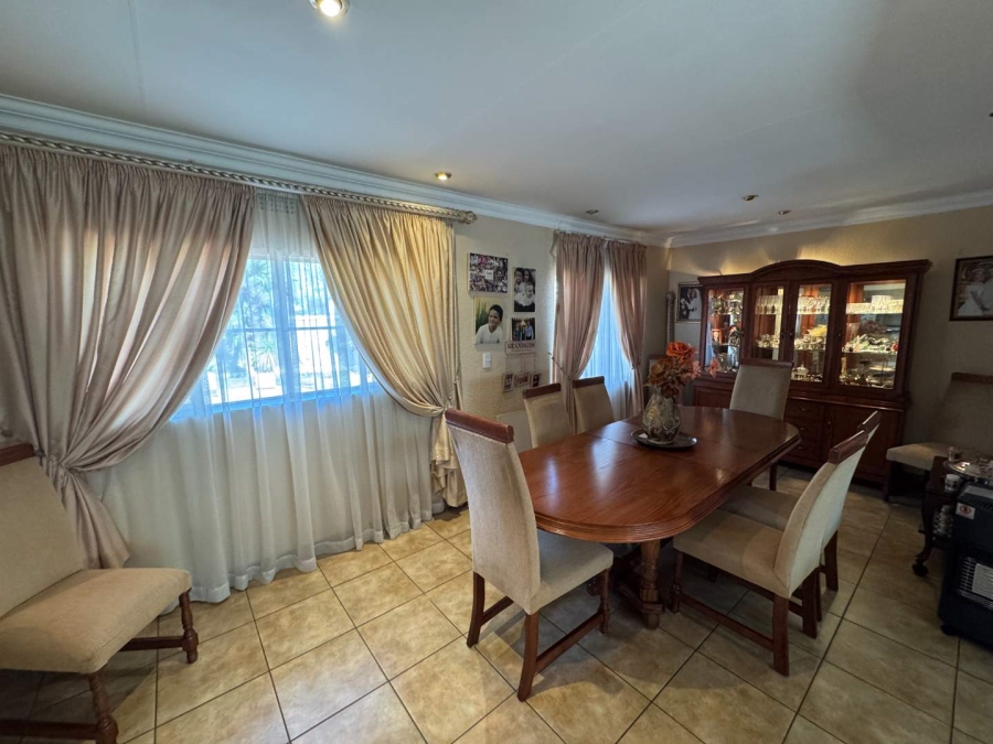 3 Bedroom Property for Sale in Verwoerdpark Gauteng