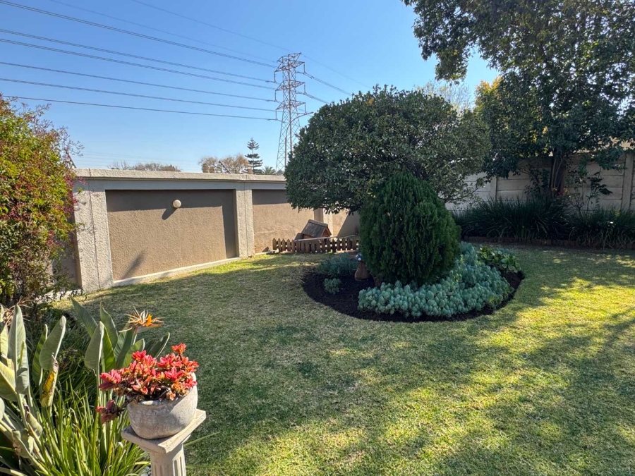 3 Bedroom Property for Sale in Verwoerdpark Gauteng
