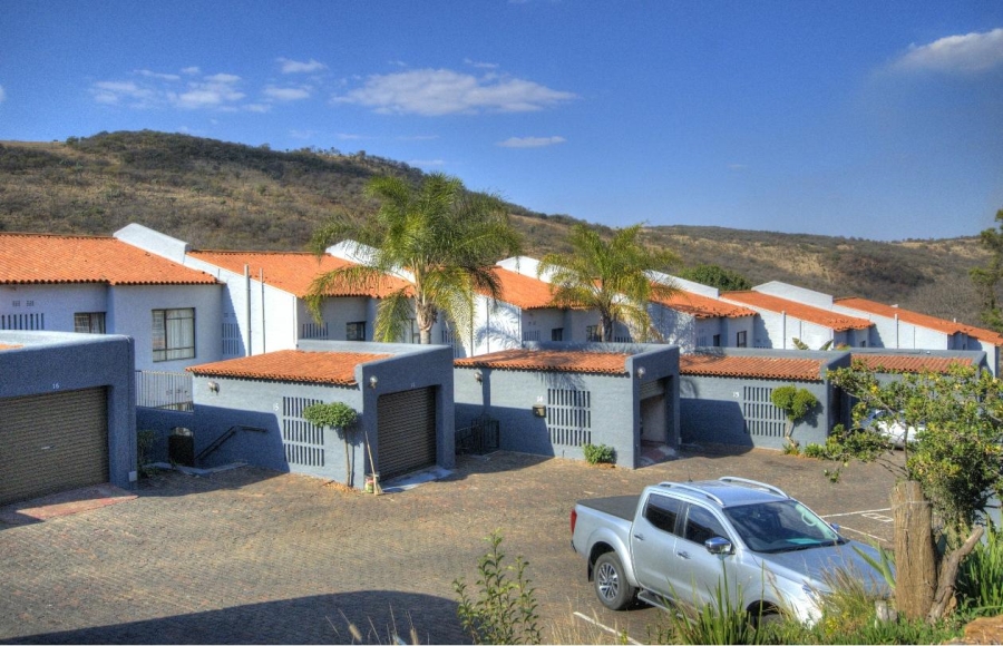 3 Bedroom Property for Sale in Mondeor Gauteng