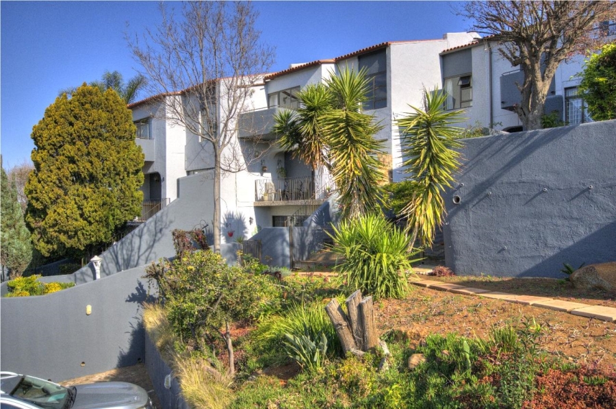 3 Bedroom Property for Sale in Mondeor Gauteng