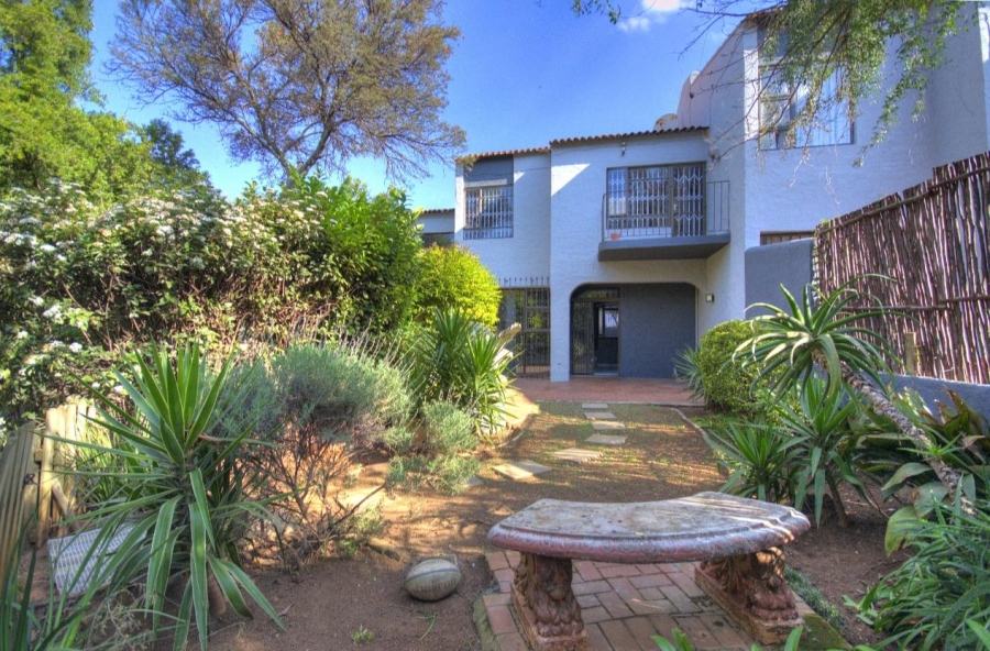 3 Bedroom Property for Sale in Mondeor Gauteng