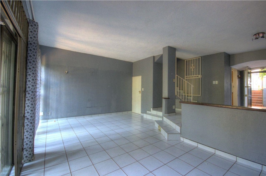 3 Bedroom Property for Sale in Mondeor Gauteng
