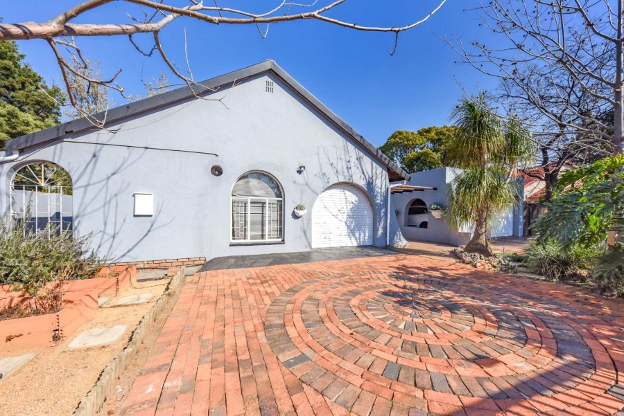 4 Bedroom Property for Sale in Brackendowns Gauteng
