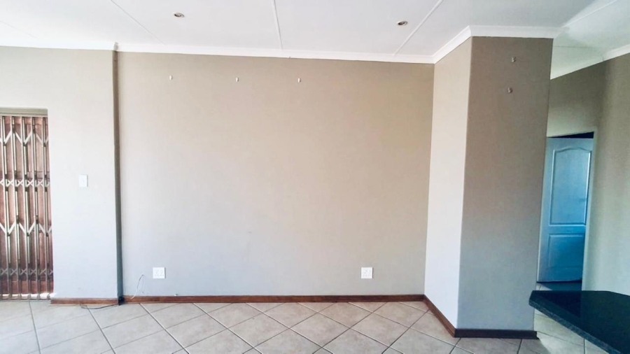 2 Bedroom Property for Sale in Liefde en Vrede Gauteng