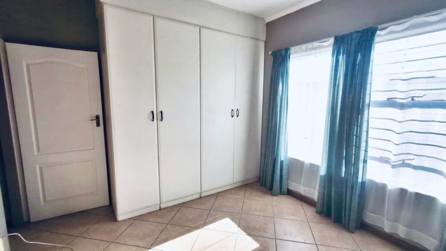 2 Bedroom Property for Sale in Liefde en Vrede Gauteng