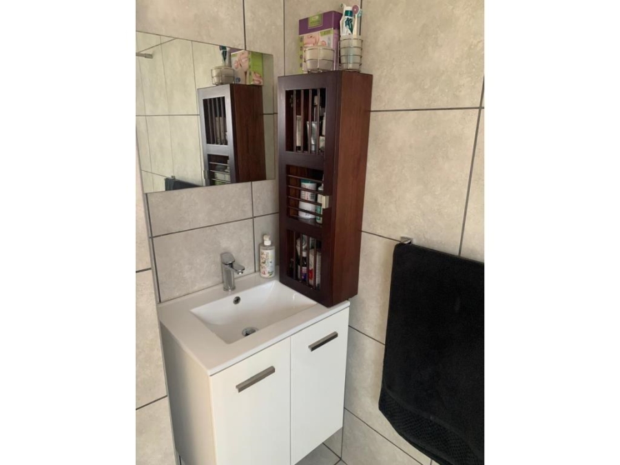 2 Bedroom Property for Sale in Glenvista Gauteng