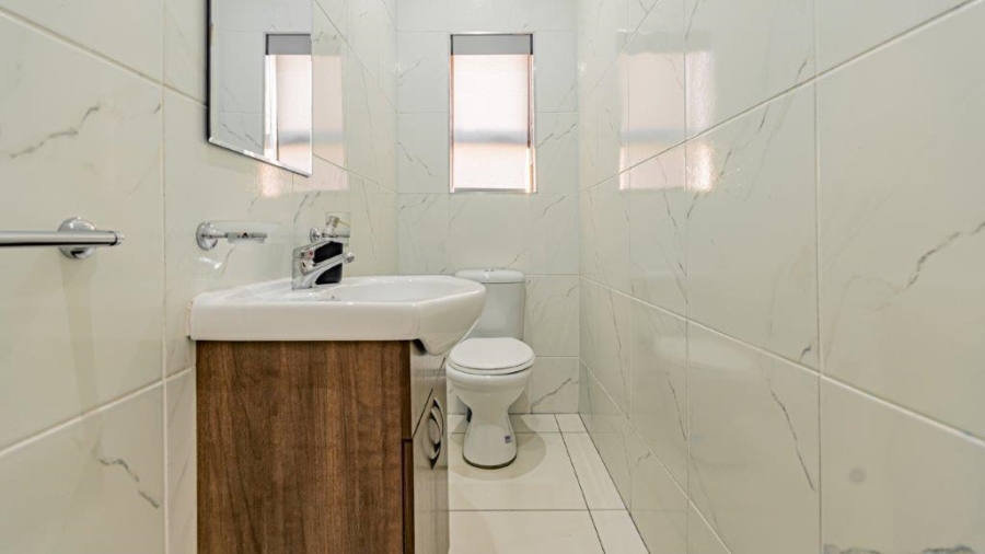 4 Bedroom Property for Sale in Randhart Gauteng
