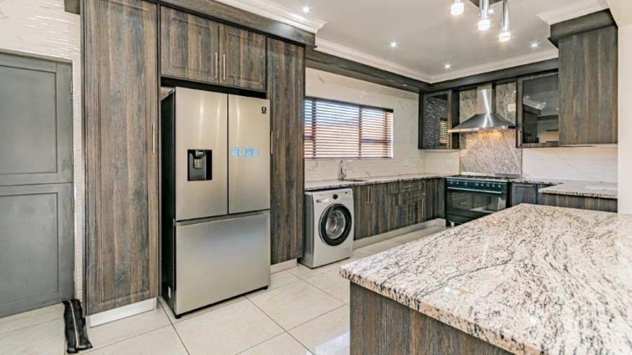 4 Bedroom Property for Sale in Randhart Gauteng