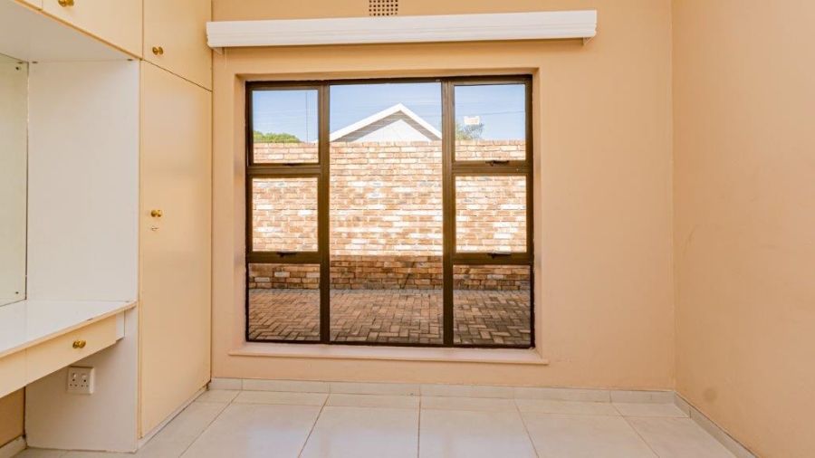4 Bedroom Property for Sale in Randhart Gauteng