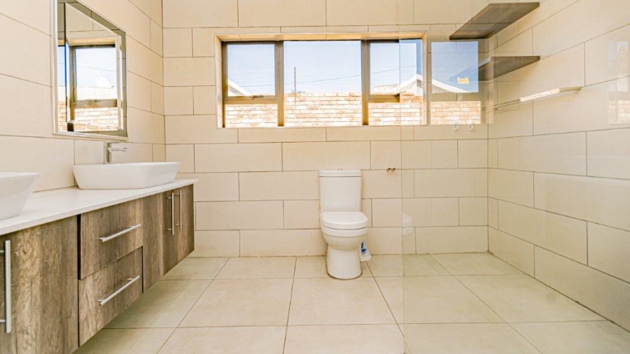 4 Bedroom Property for Sale in Randhart Gauteng