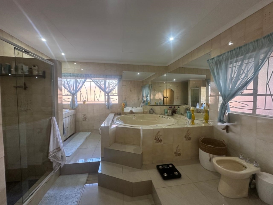 4 Bedroom Property for Sale in Randhart Gauteng