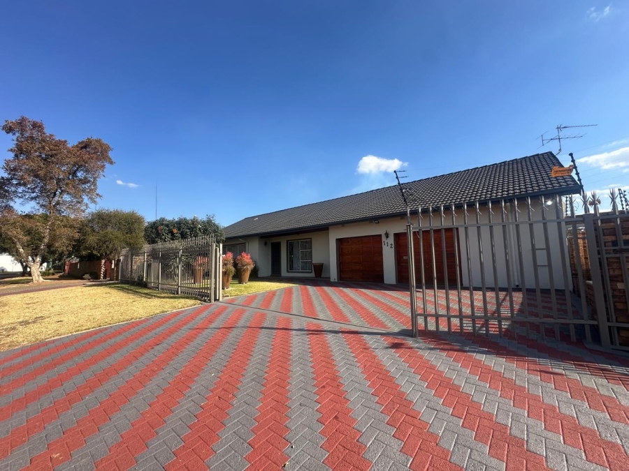 4 Bedroom Property for Sale in Randhart Gauteng