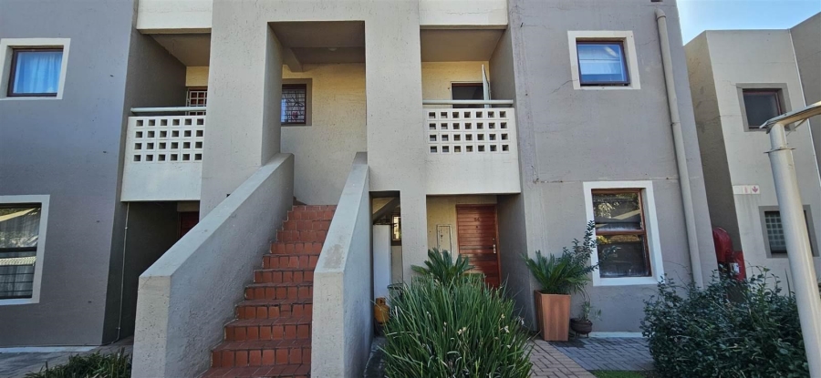 2 Bedroom Property for Sale in New Market Gauteng