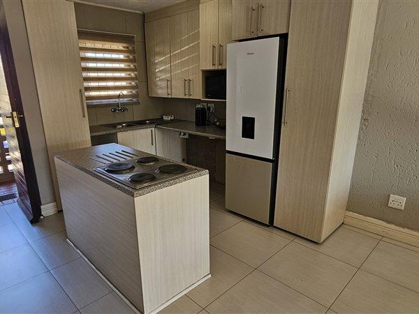 2 Bedroom Property for Sale in New Market Gauteng