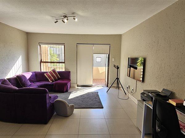 2 Bedroom Property for Sale in New Market Gauteng