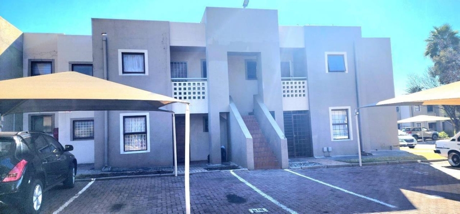 2 Bedroom Property for Sale in New Market Gauteng