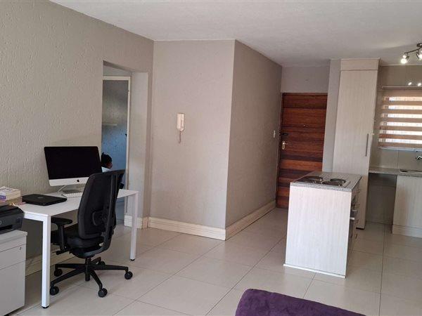 2 Bedroom Property for Sale in New Market Gauteng