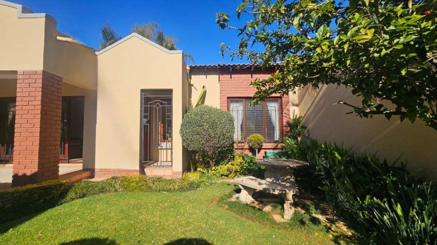 2 Bedroom Property for Sale in Olympus AH Gauteng