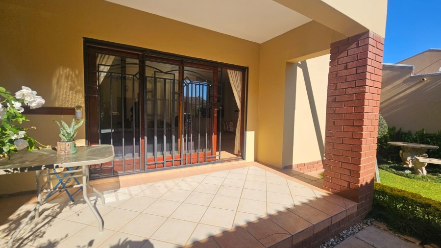 2 Bedroom Property for Sale in Olympus AH Gauteng