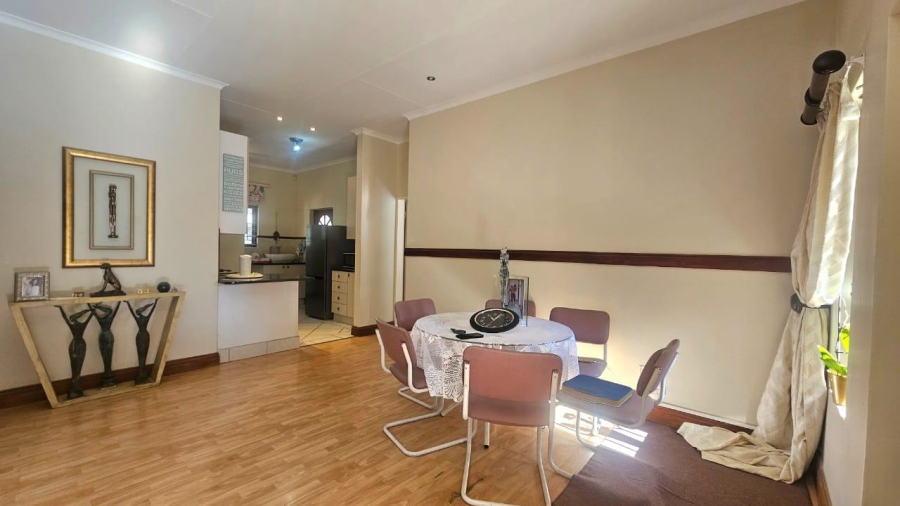 2 Bedroom Property for Sale in Olympus AH Gauteng