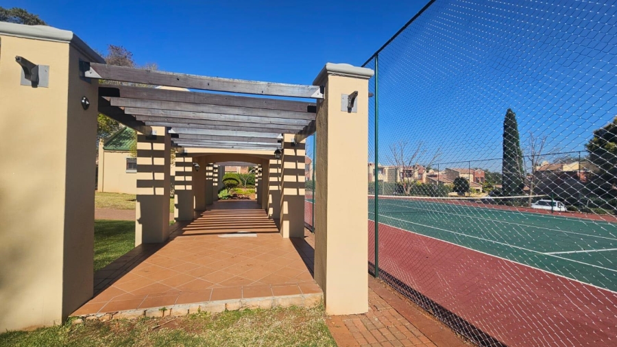 2 Bedroom Property for Sale in Olympus AH Gauteng