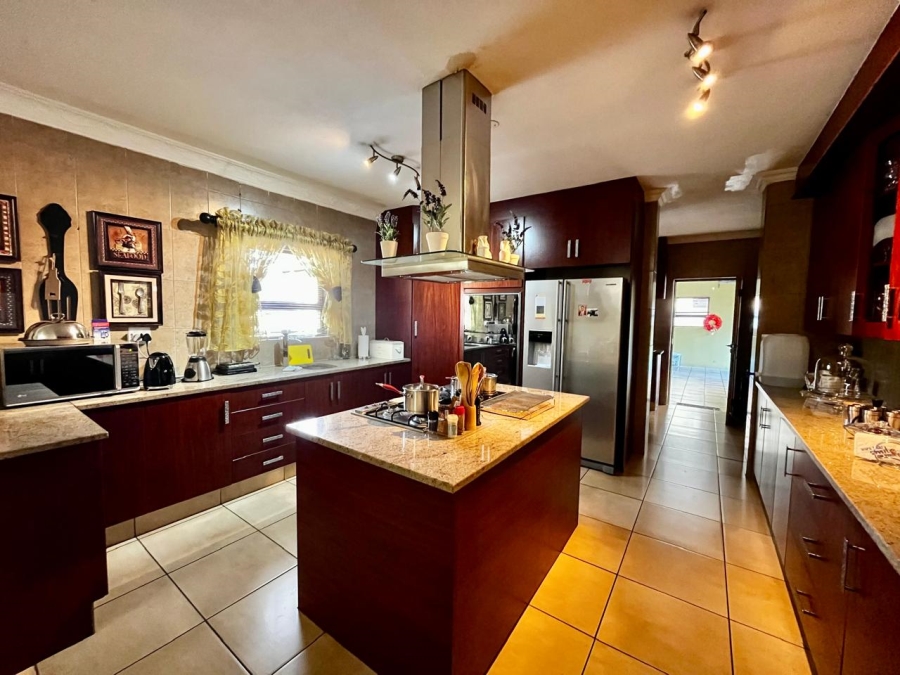 4 Bedroom Property for Sale in Willow Acres Gauteng