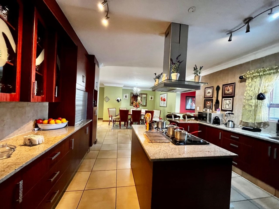 4 Bedroom Property for Sale in Willow Acres Gauteng