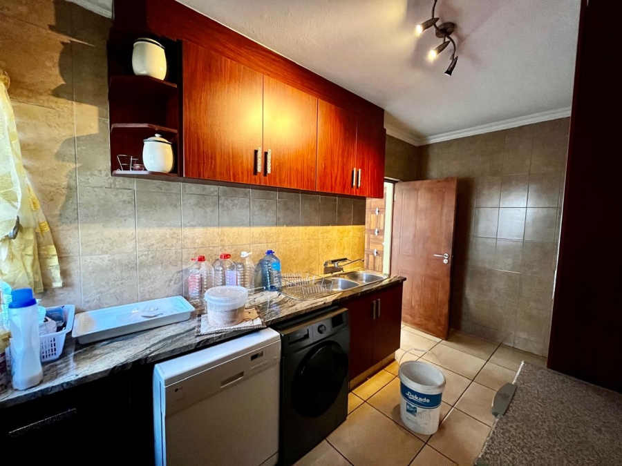 4 Bedroom Property for Sale in Willow Acres Gauteng