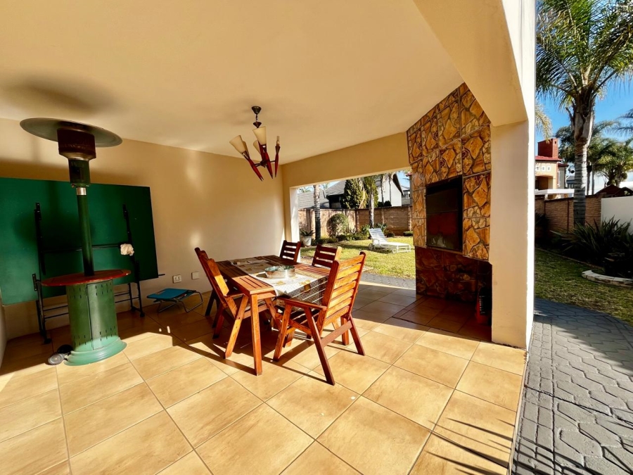4 Bedroom Property for Sale in Willow Acres Gauteng