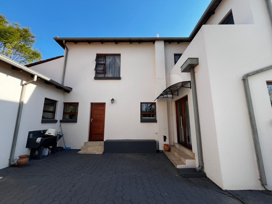 4 Bedroom Property for Sale in Willow Acres Gauteng