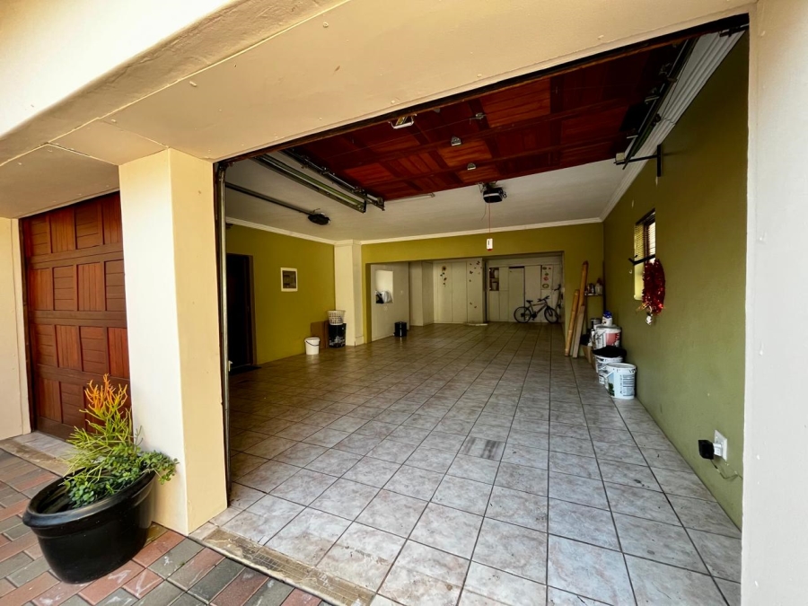 4 Bedroom Property for Sale in Willow Acres Gauteng